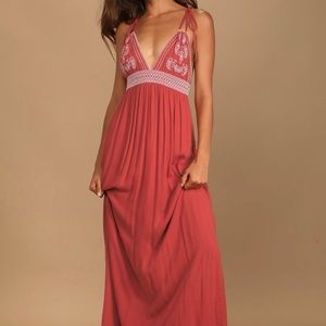 Lulu bohemian maxi dress. Medium